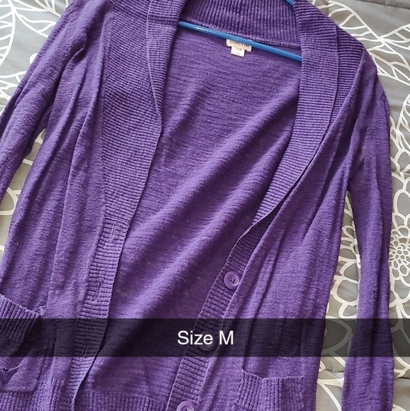 Cardigans - Picture 4 of 5